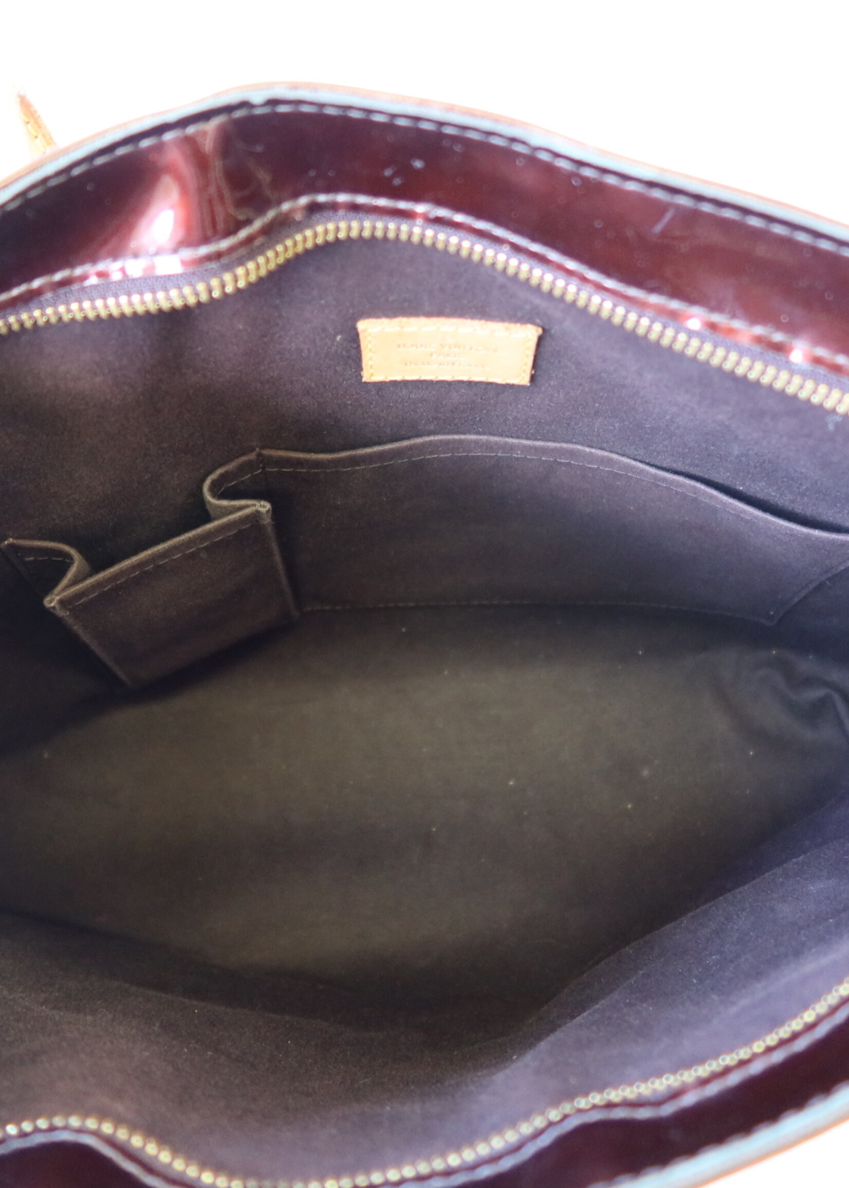 Louis Vuitton Monogram Vernis Amaranto Handbag