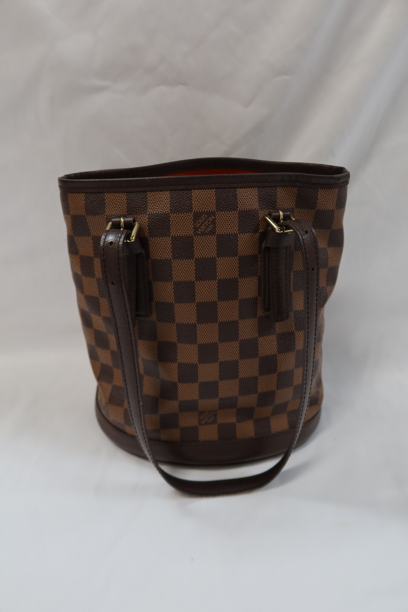 Damier ebene bucket bag hotsell