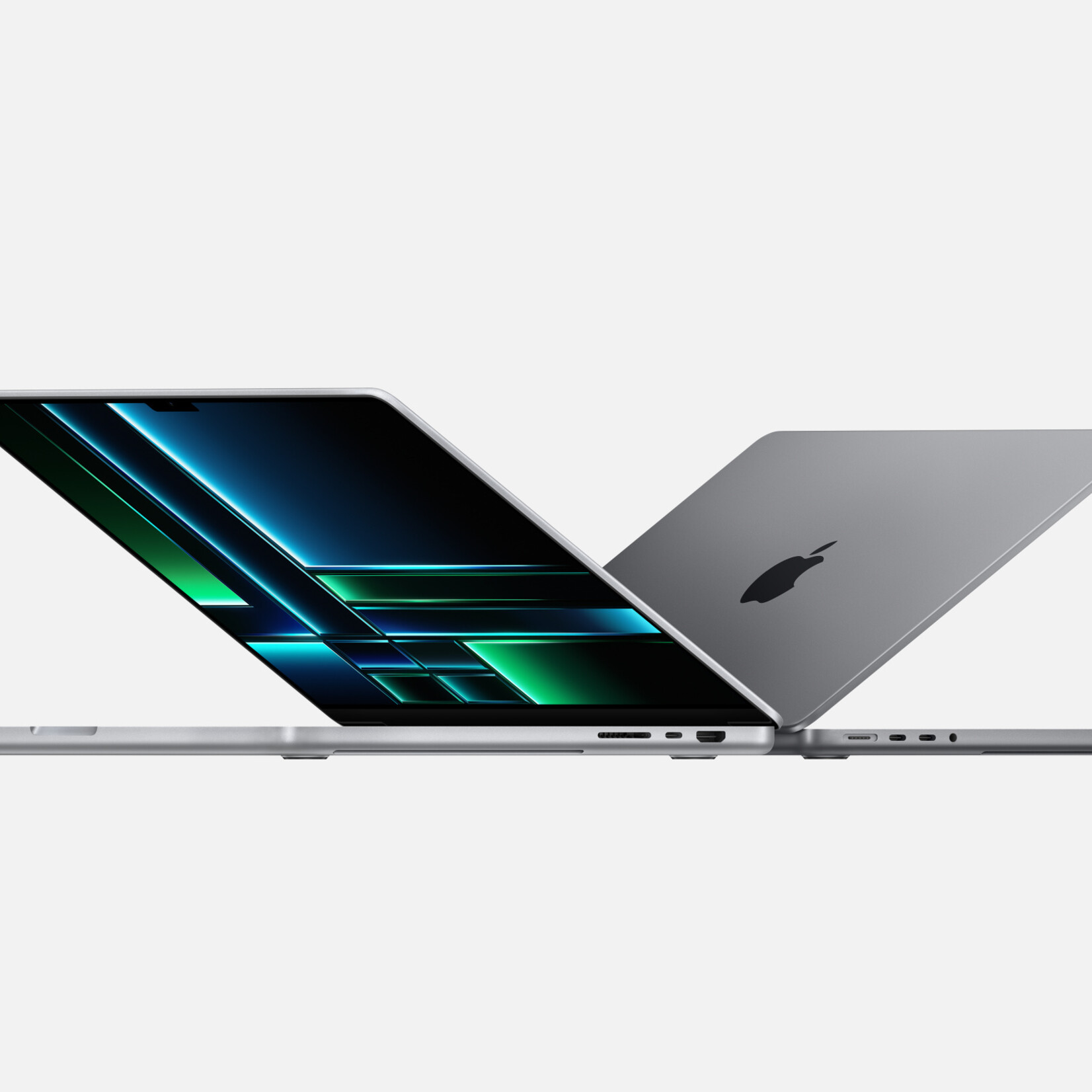 Apple 16-inch MacBook Pro: M2 Pro chip, 16gb,
