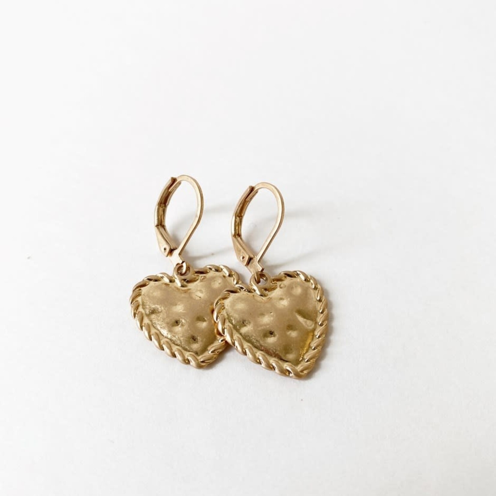 Antique Finished Heart Earrings - Gold