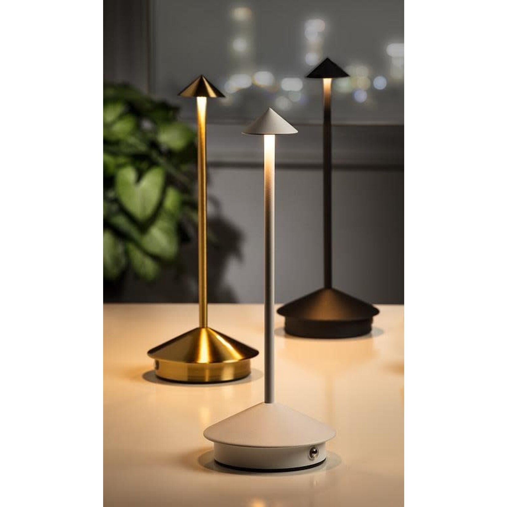 Slim Arrow LED Table Light - Gold