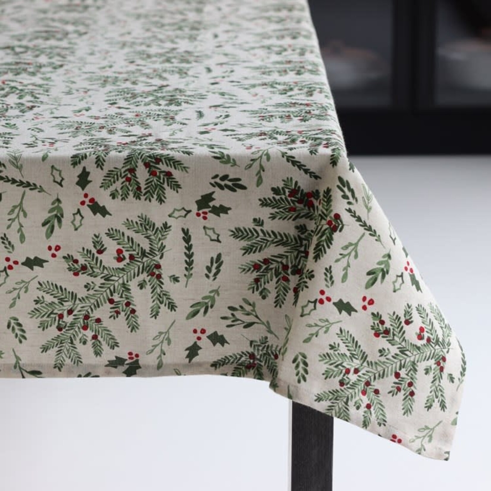 Holly Table Cloth 60 x 120"