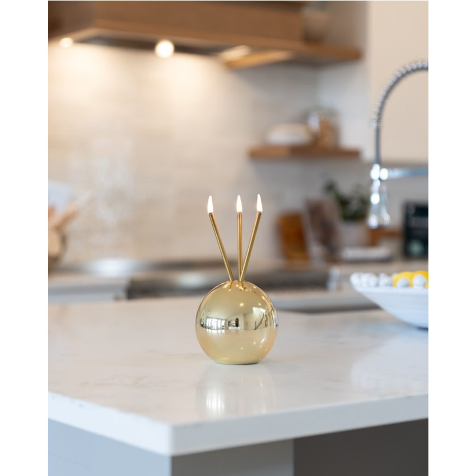 Neva Vase, Gold Metallic