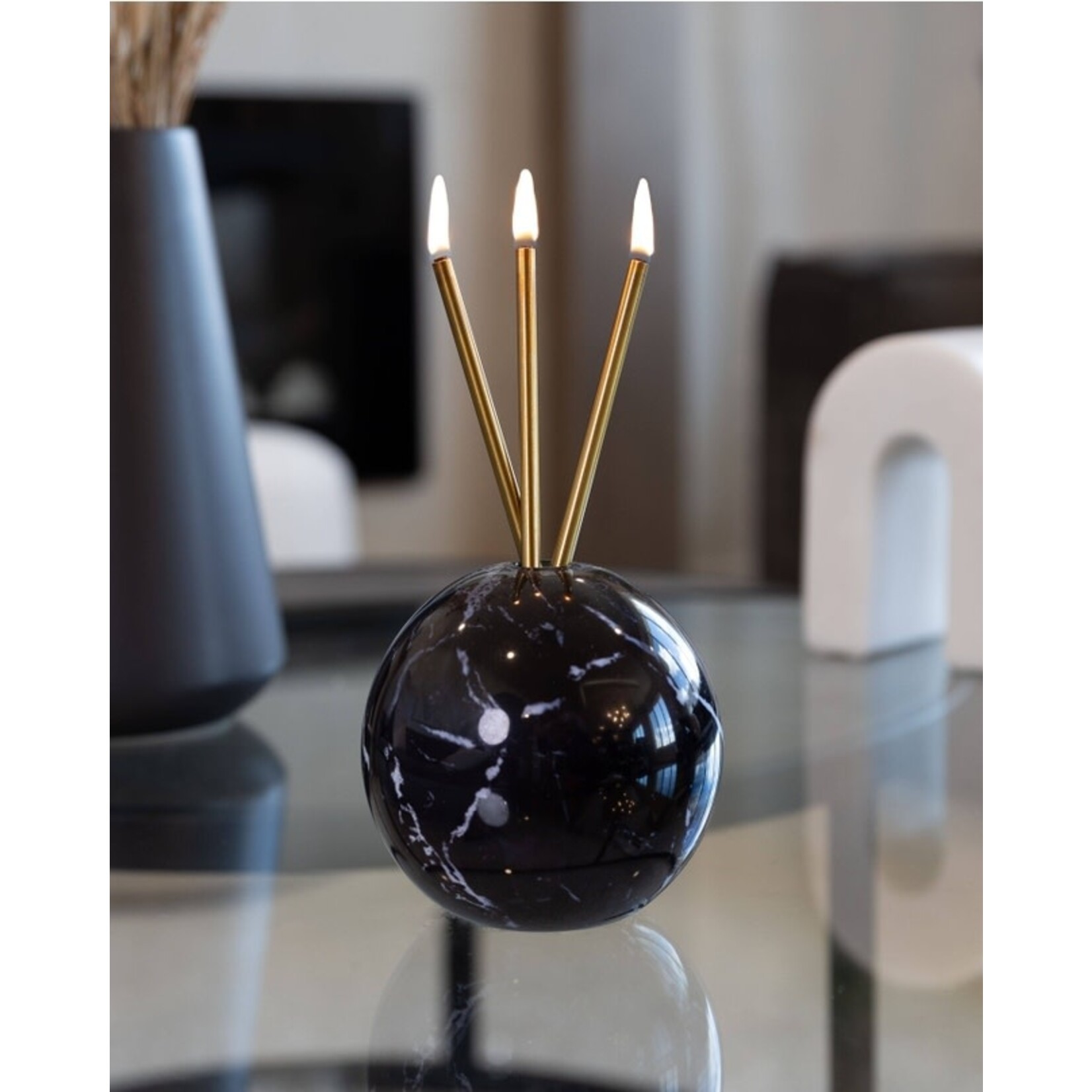 Neva Vase, Black Marble