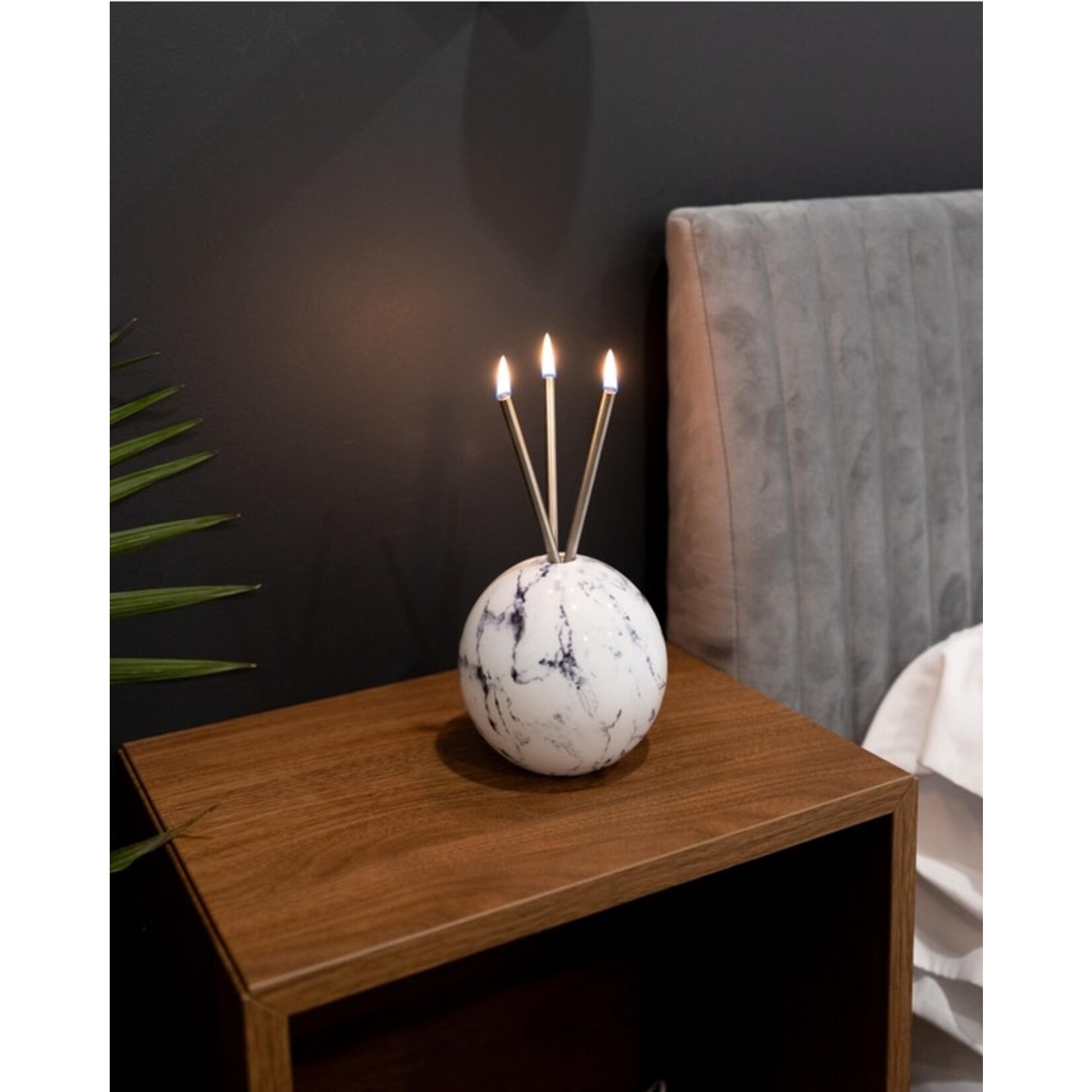 Neva Vase, White Marble