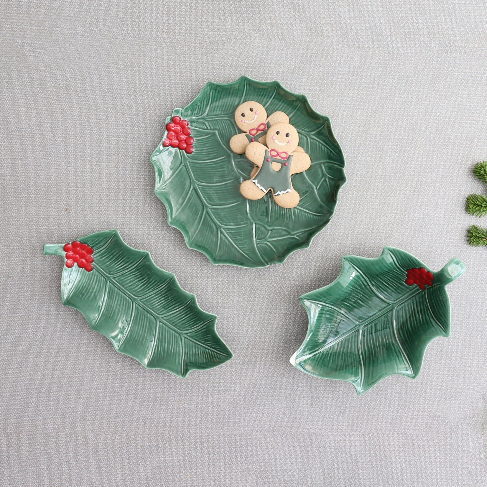 Holly Textured Serving Bowl Green