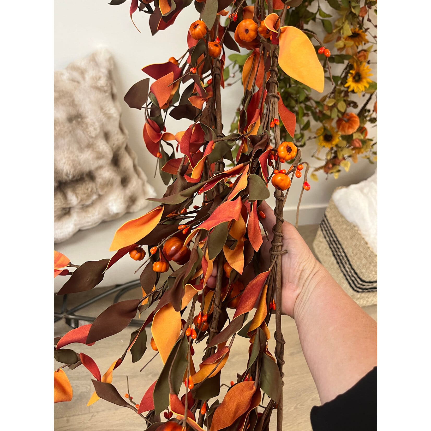 Fall Garland Leaf with Pumpkins and Berries 71"