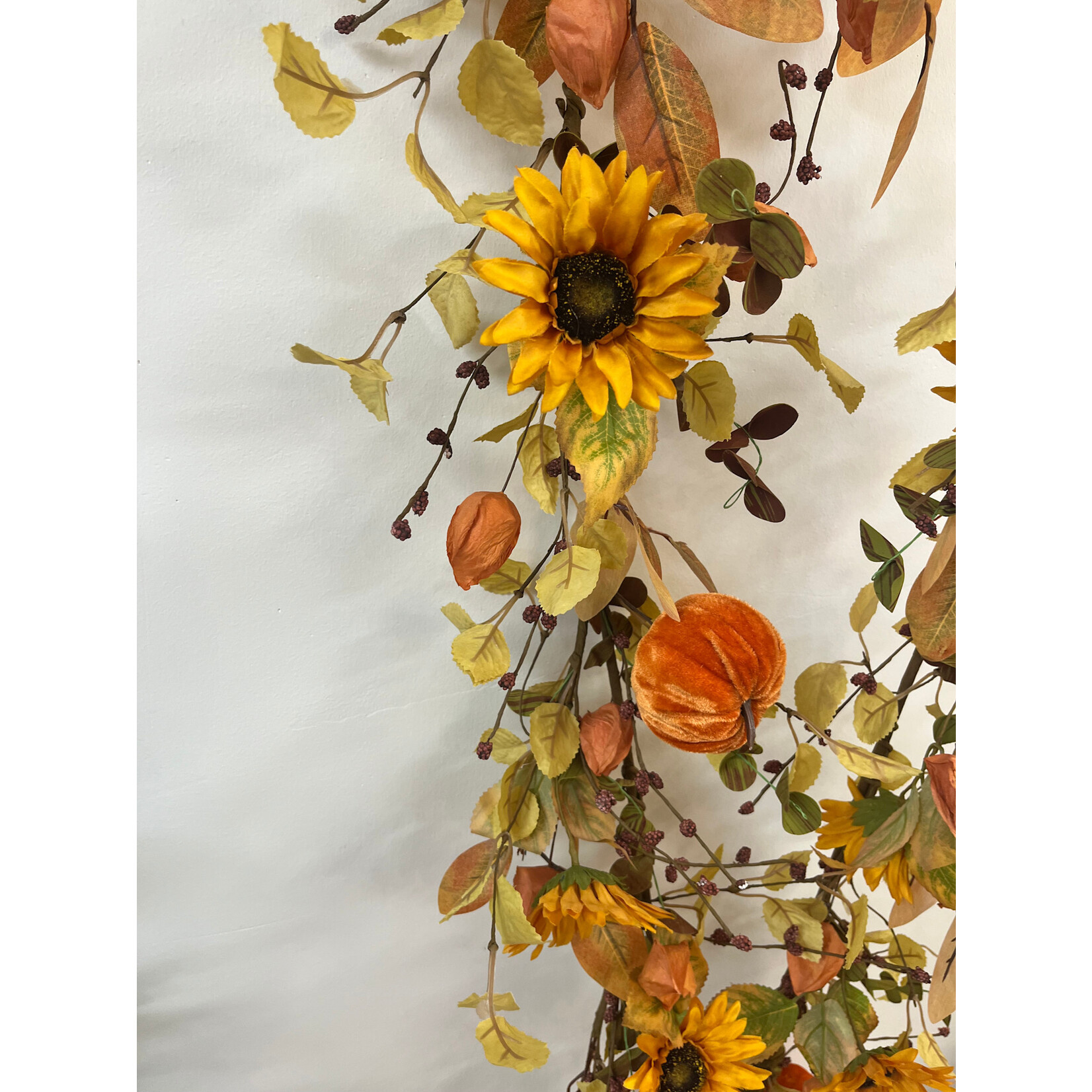 Garland Fall 5' Orange with leaves, pumpkins and sunflowers