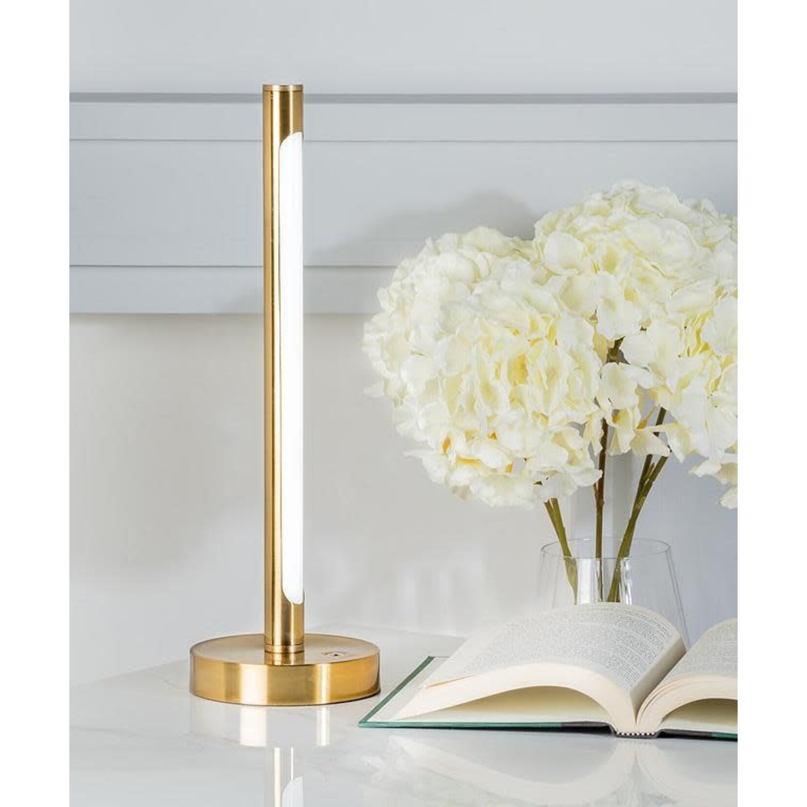 Slim Pole LED Lamp - Gold