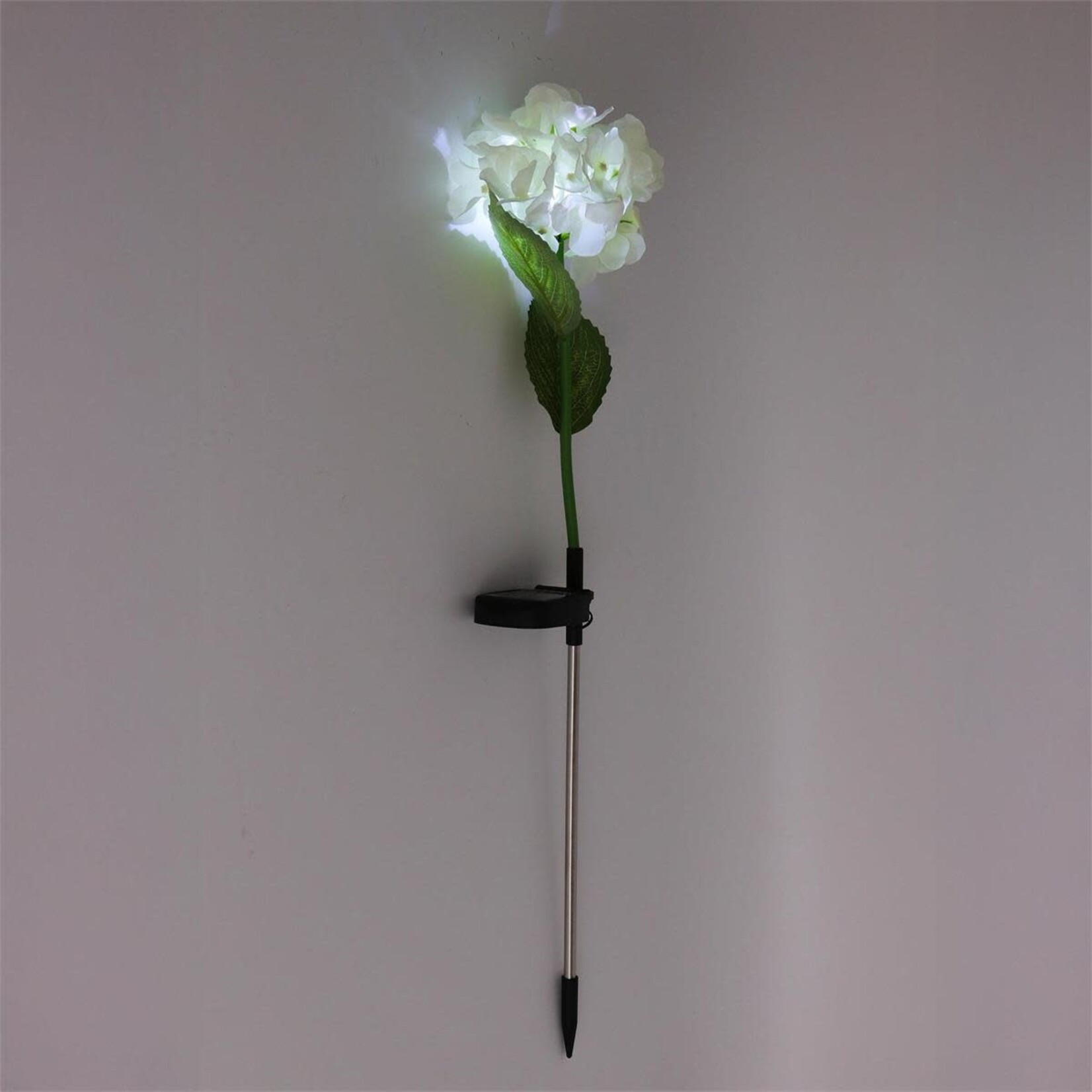 Solar Hydrangea Stake Light