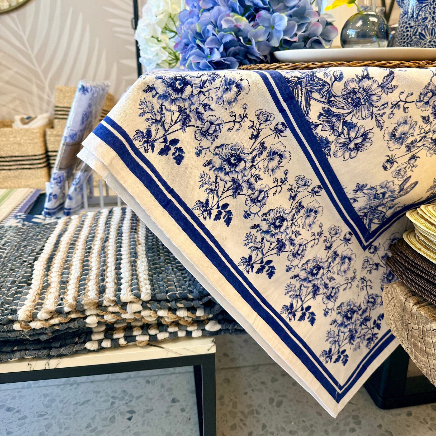 Collins Tablecloth | White / 60"X90"