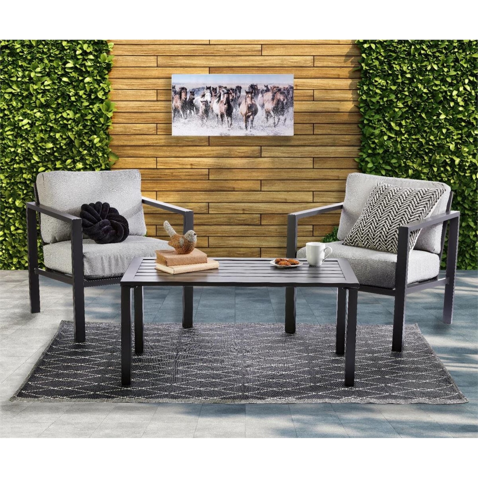 Diamond Outdoor Rug - Black 4'x6'