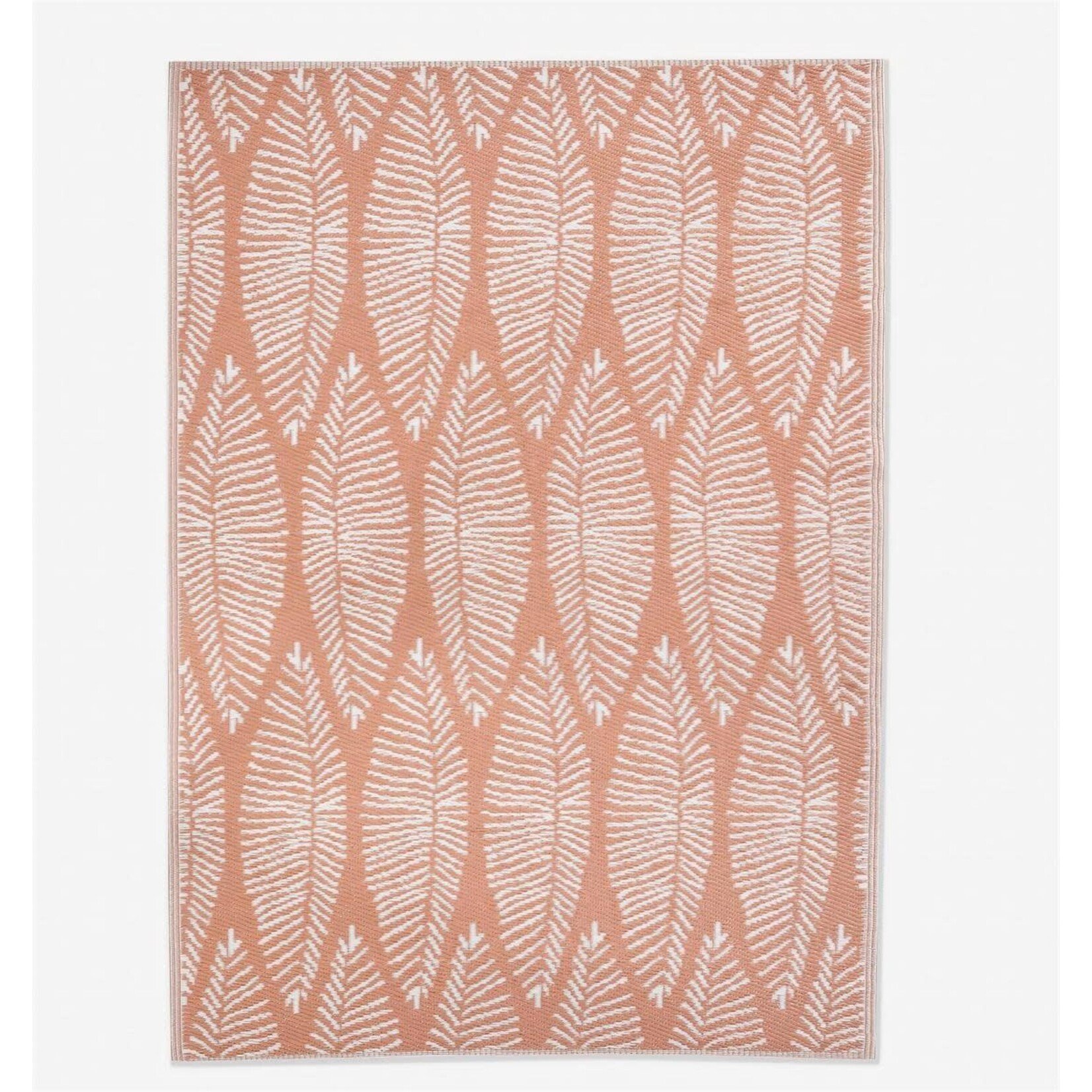 Beige and White Outdoor Rug 4'x6'