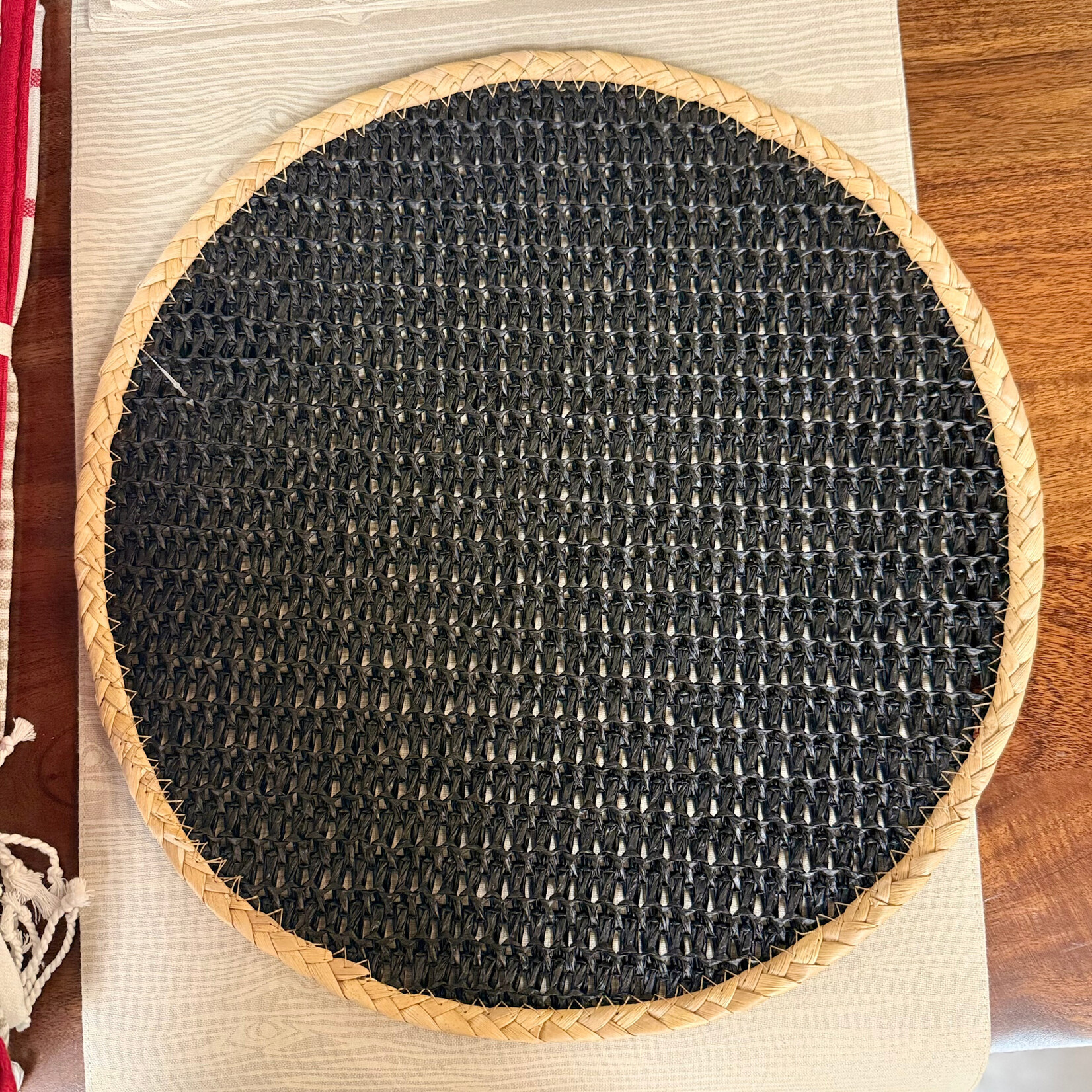 Hyacinth Placemat - Black 15"