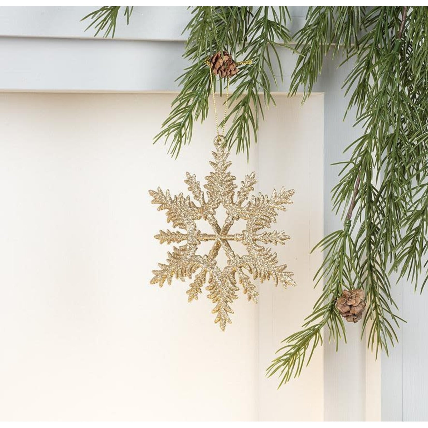 Glitter Intricate Snowflake Ornament