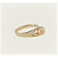 Gold Single Pearl Ring