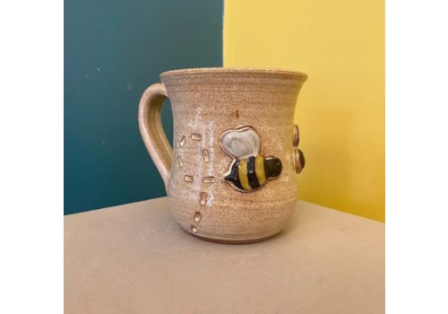  Mudworks Pottery Bizzy Bee Mug 