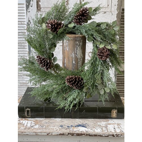  26" Shine Right Cedar Wreath 