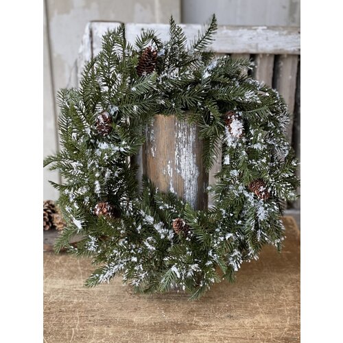  22" Snow Slash Pine Wreath 