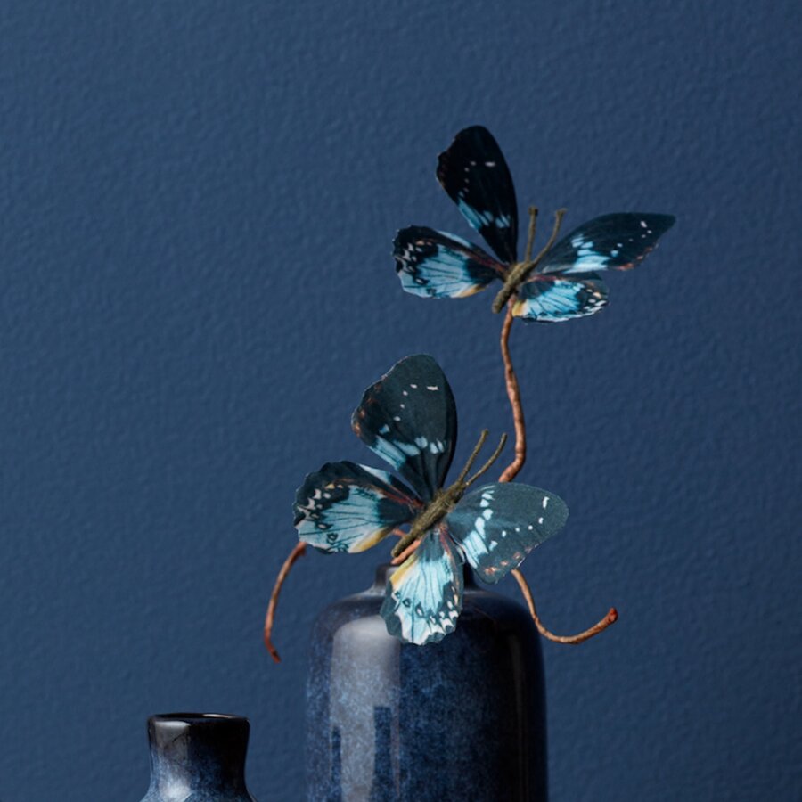 Butterfly Spray 39" Blue