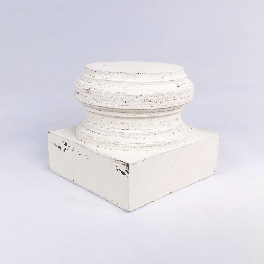 4" Pedestal