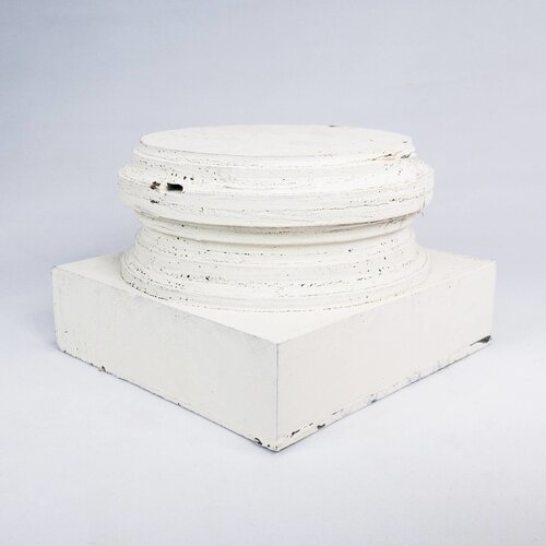  Born in a Barn 5" Pedestal 
