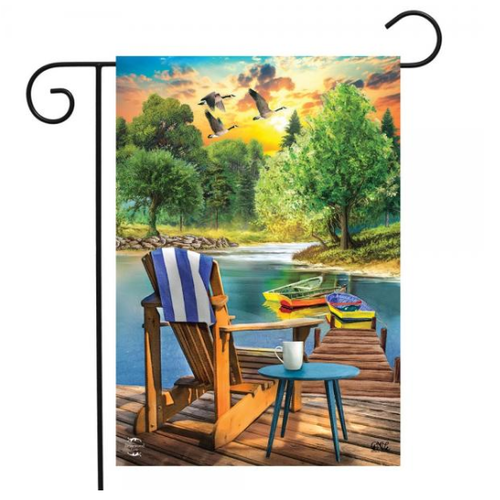  Lakeside Escape Garden Flag 