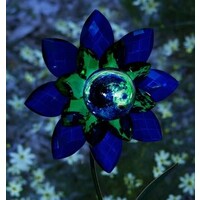 Gem Flower Stake - Blue/Green