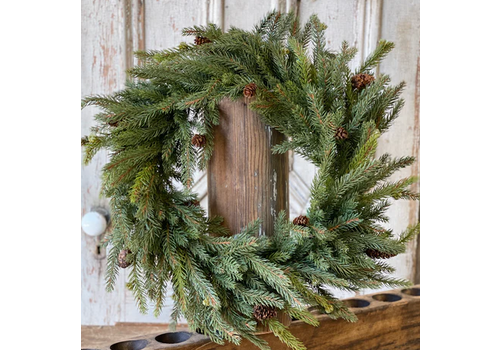  White Spruce Wreath 22" 
