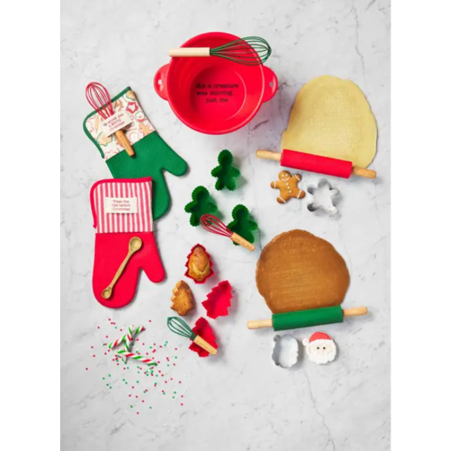 Baking Molds with Whisk