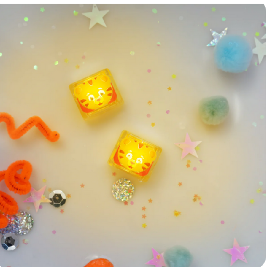 Light-Up Cubes Daniel Tiger