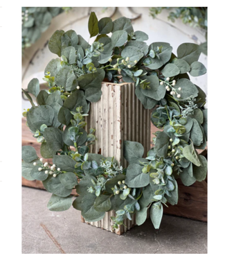 22" Reverie Eucalyptus Wreath