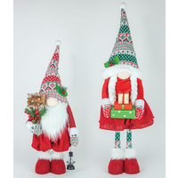 Winter Kisses Gnome Stretcher