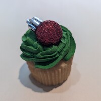 Mini Fake Christmas Cupcake