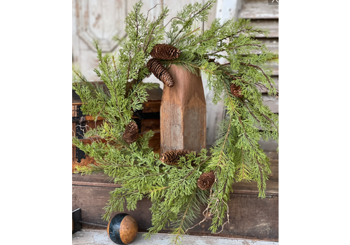  24" Lockwood Cedar Wreath 