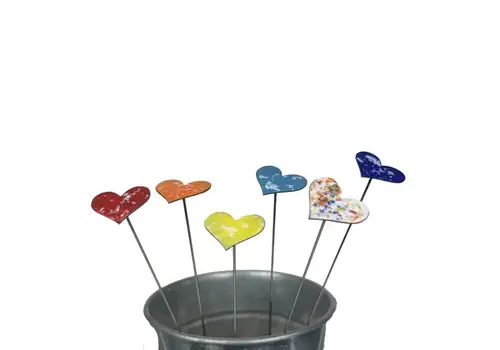  Clever Goods Small Enamel Heart on Stake 