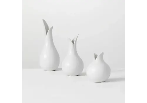  Sullivans Tulip Bulb Vase 