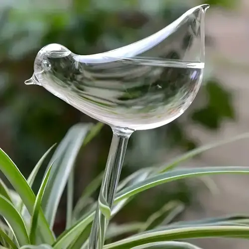Magnifique Hearts Bird Shaped Self Watering Bulb   Magnifique Hearts Bird Shaped Self Watering Bulb