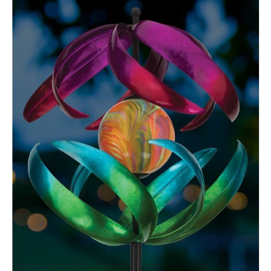 Solar Vertical Wind Spinner - Swirl