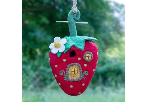 Strawberry Cottage Wool Birdhouse   Strawberry Cottage Wool Birdhouse