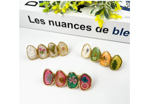  TheDivaSoap Retro Flower Duckbill Clip 