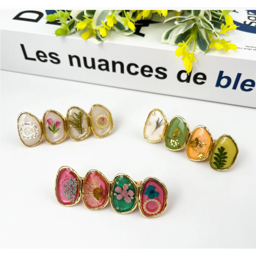 Retro Flower Duckbill Clip