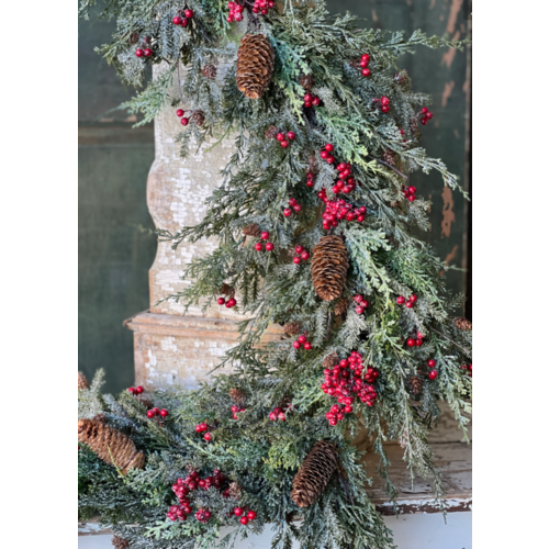  Divinity Berry Cedar Garland 5' 