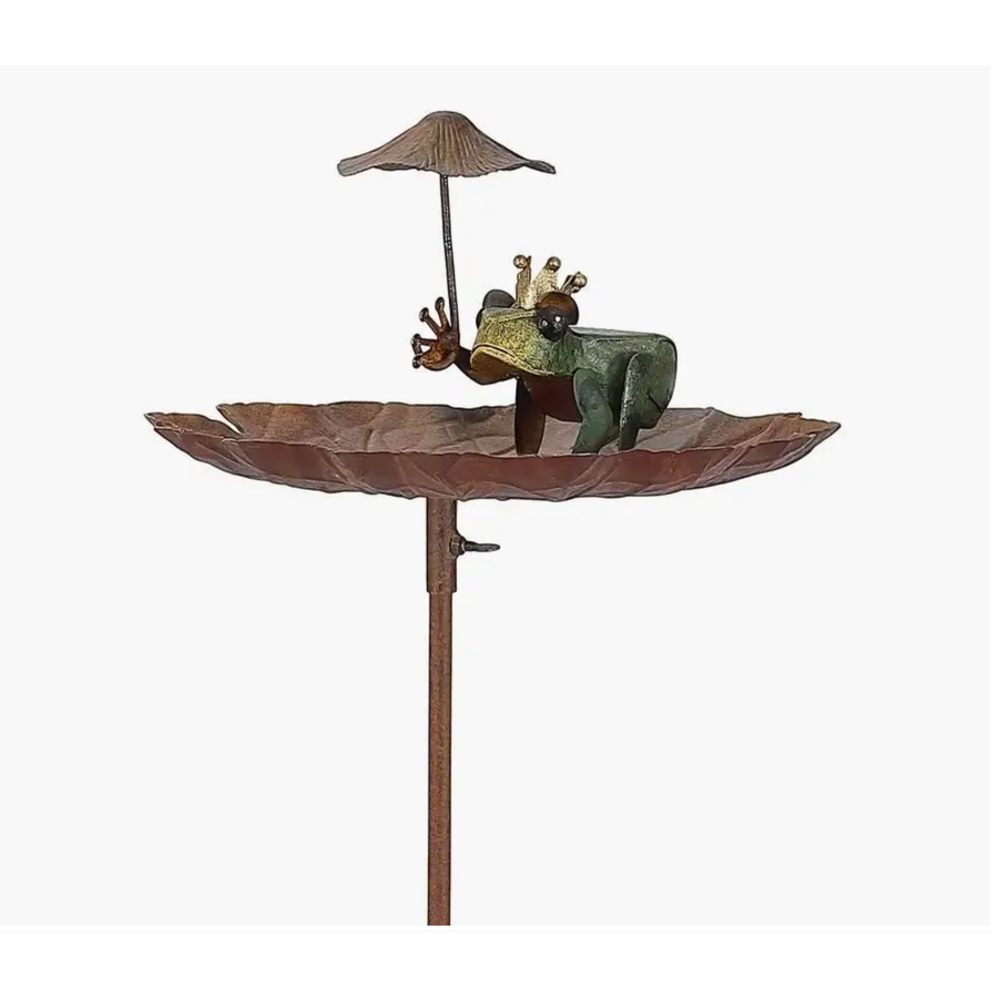 Rustic Metal Frog Bird Feeder Garden Stake