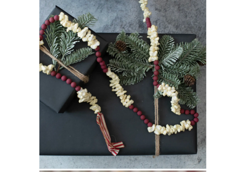  Ragon House 9' Popcorn Cranberry Garland 