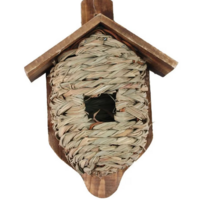 Post Mounted Roosting Pocket with Roof