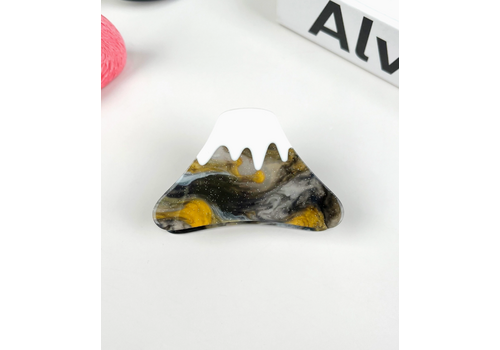  TheDivaSoap Snow Mountain Claw Clip Grey 