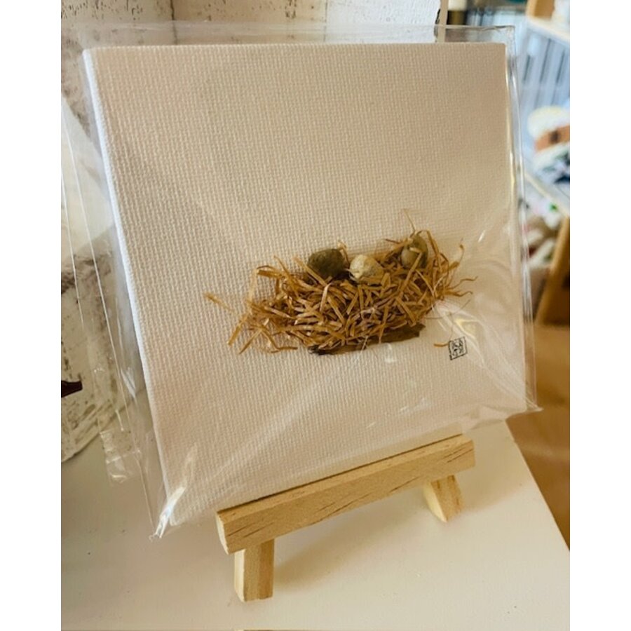 Pebbles and Paint 4x4 inch Nest and Eggs with easel