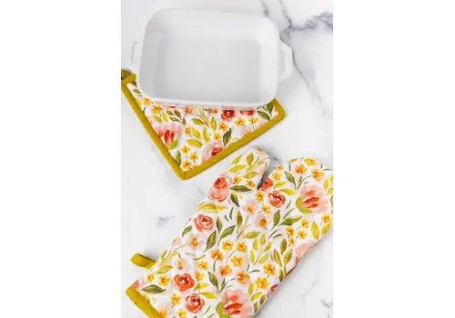  Elyse Breanne Design Oven Mitt & Potholder Set 