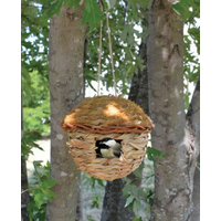 Round Hanging Grass Roosting Pocket